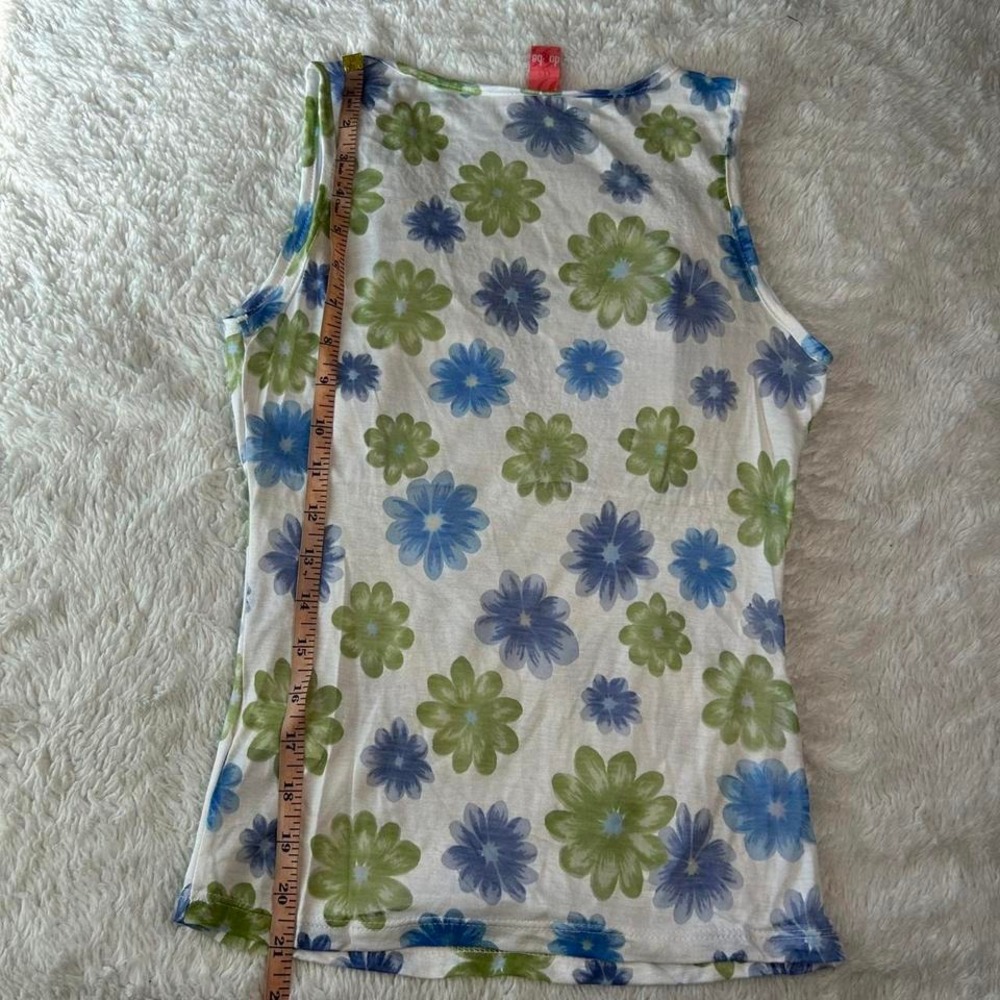 Y2K sequin beaded lace trim sleeveless floral top Womens size M fits S - Picture 6 of 6